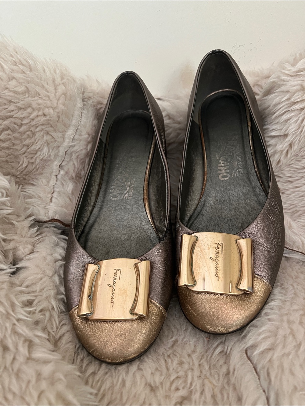 Salvatore Ferragamo Bronze Metallic Vara Bow Flats